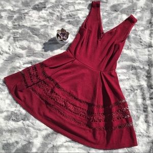 Annabella Maroon Dress Size Medium